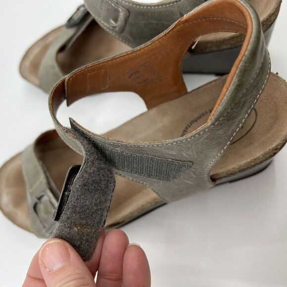 TAOS Buckle Up Wedge Sandals‎ Leather Gray Women 41 10-10.5 Cork Comfort - Picture 7 of 13